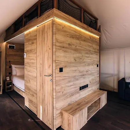 Luxury Tree House Apartment